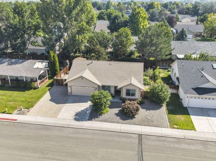 1417 N Marion Russell Drive, Gardnerville, NV 89410 Photo