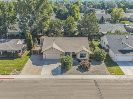 1417 N Marion Russell Drive, Gardnerville, NV 89410 Photo