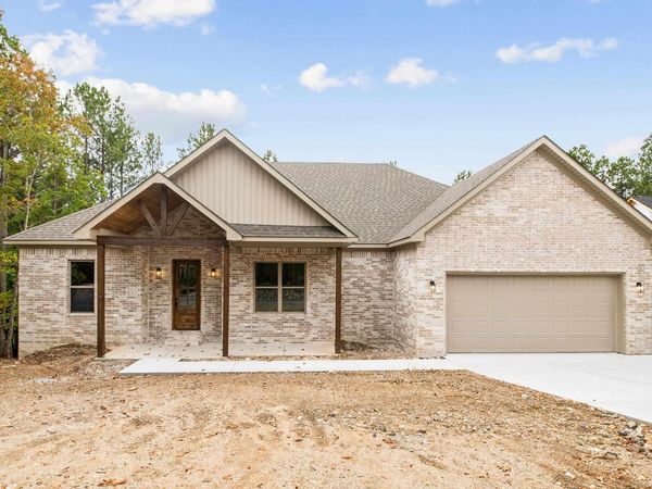 5 Nubarron Lane, Hot Springs Village, AR 71909