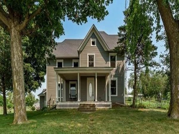 12361 N Henderson Road, Orangeville, IL 61060