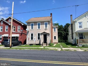 1107 PIKE STREET, HUNTINGDON, PA 16652