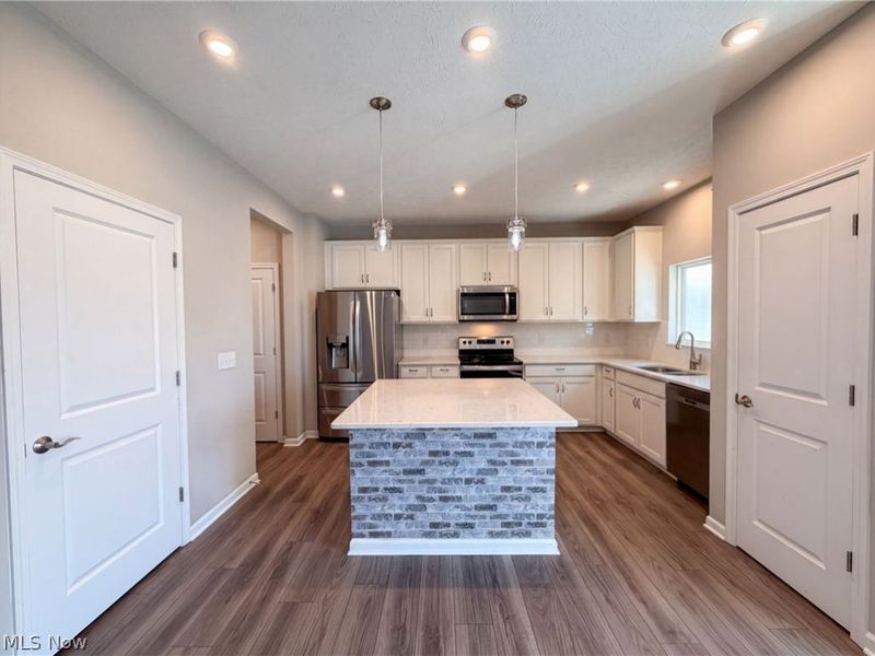 12478 Challenge Way, Columbia Station, OH 44028 Photo 2