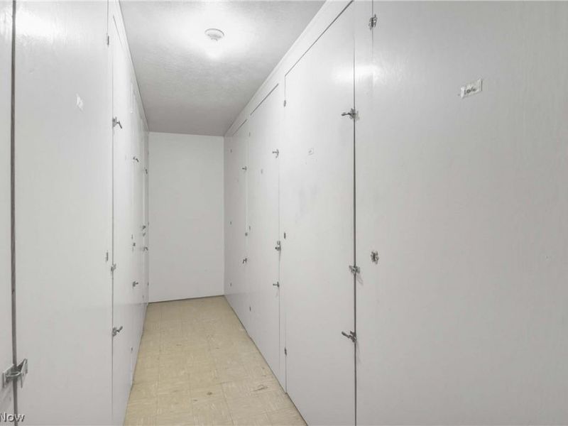 2948 Pease Drive , Unit A204, Rocky River, OH 44116 Photo 26