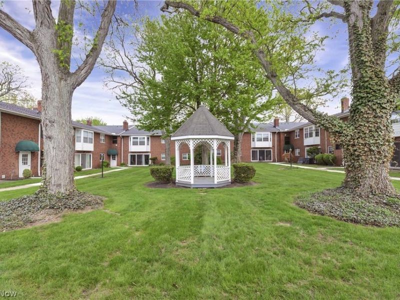 2948 Pease Drive , Unit A204, Rocky River, OH 44116 Photo 31