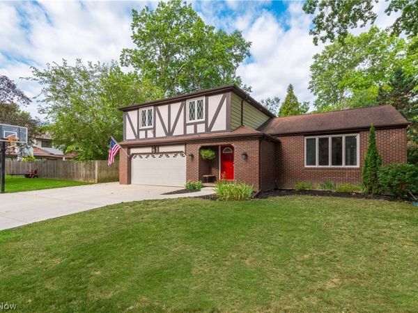 1470 Hawthorne Drive , Vermilion, OH 44089