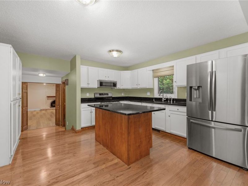 1470 Hawthorne Drive , Vermilion, OH 44089 Photo 13