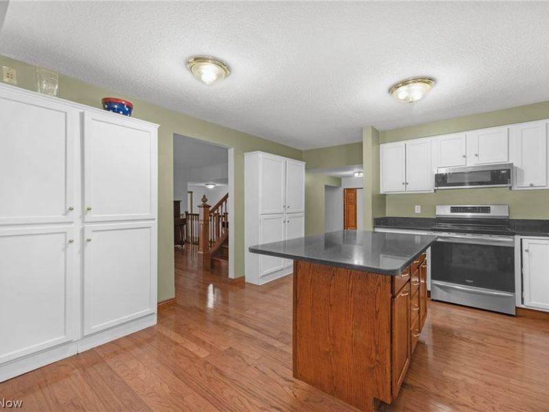 1470 Hawthorne Drive , Vermilion, OH 44089 Photo 16