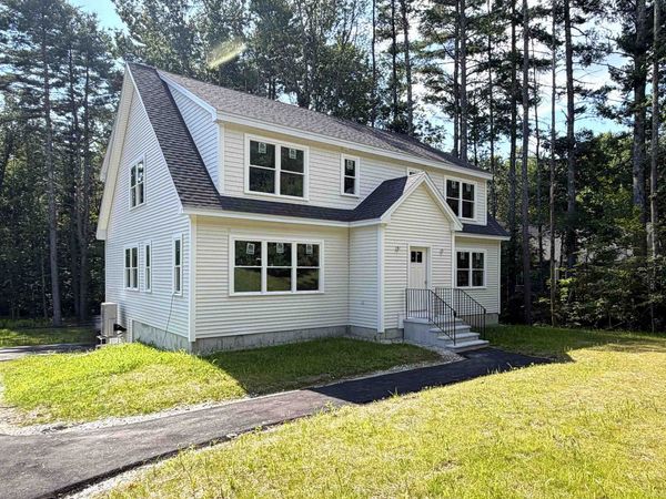 566 Sixth Street, Unit #1, Dover, NH 03820