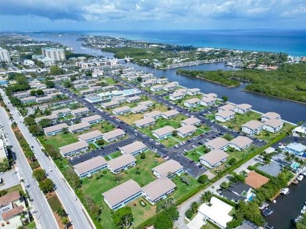 350 Horizons E, Unit 206, Boynton Beach, FL 33435