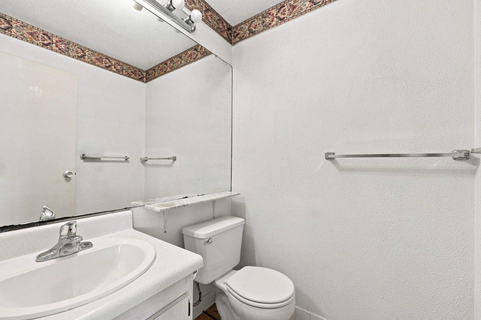 91 Flanders B, Delray Beach, FL 33484 Photo