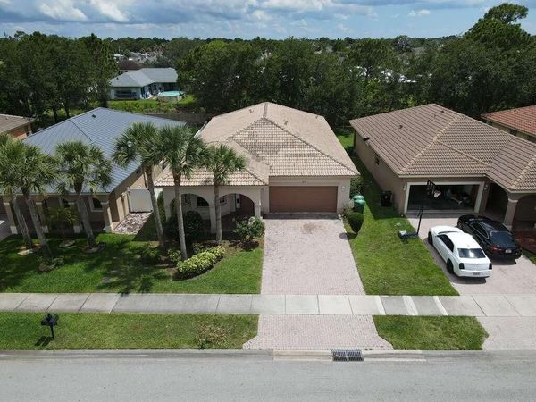 1804 SW Jamesport Drive, Port St. Lucie, FL 34953
