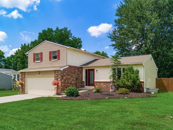 6425 S Sunbury Road , Westerville, OH 43081