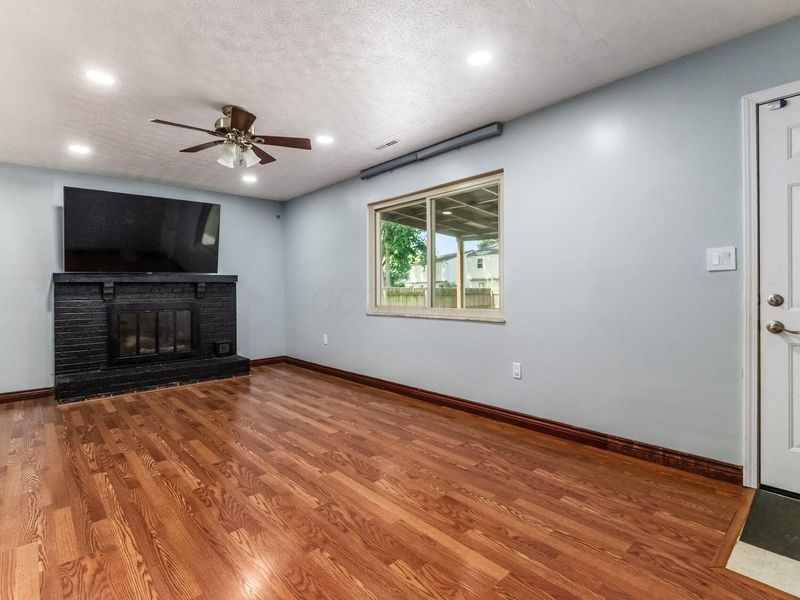 6425 S Sunbury Road , Westerville, OH 43081 Photo 15