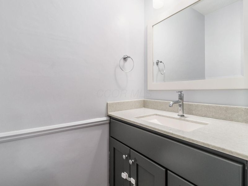 6425 S Sunbury Road , Westerville, OH 43081 Photo 18