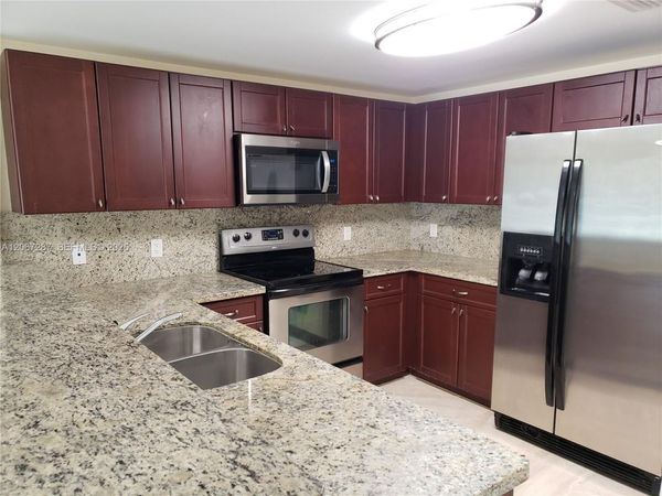 2740 SW 28th Ter , Unit 209, Miami, FL 33133
