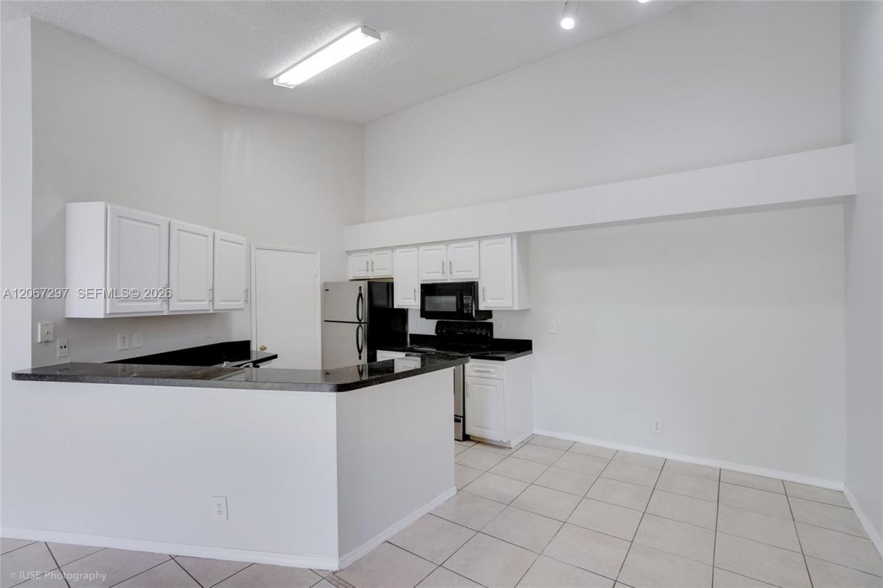 9999 Summerbreeze Dr, Unit 409, Sunrise, FL 33322 Photo