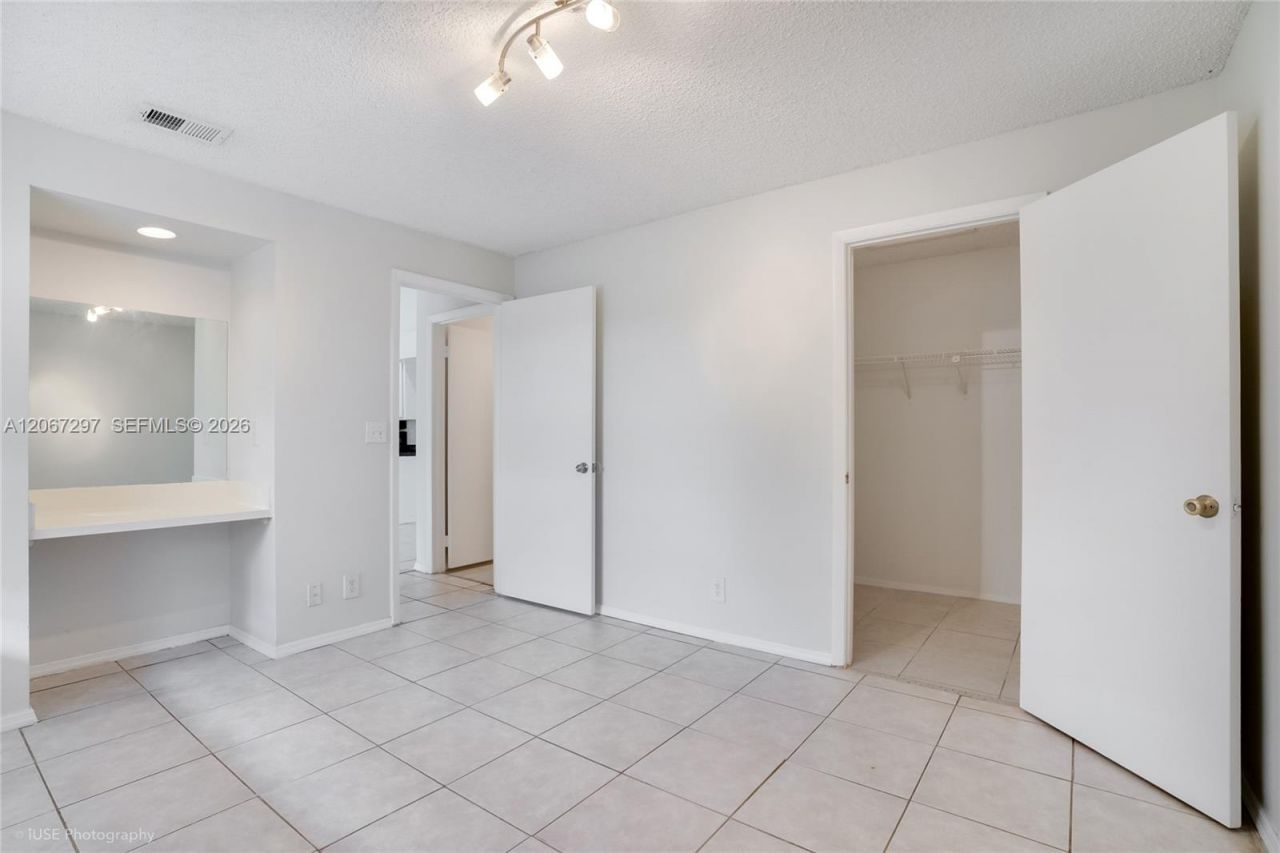 9999 Summerbreeze Dr, Unit 409, Sunrise, FL 33322 Photo