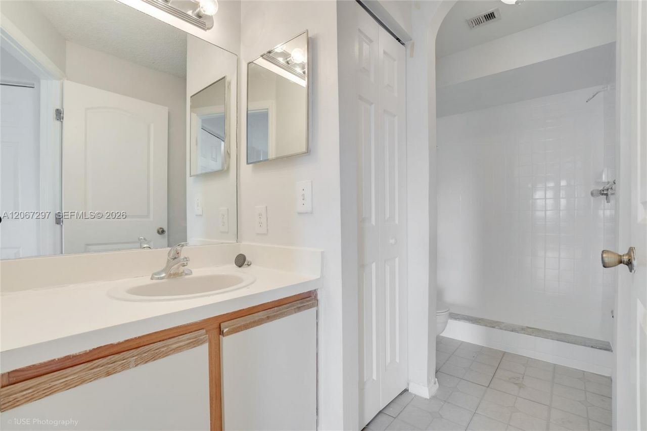 9999 Summerbreeze Dr, Unit 409, Sunrise, FL 33322 Photo