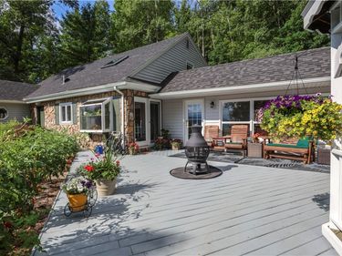 2733 Davis Road, Corning, NY 14830