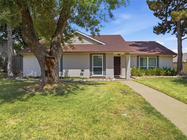 3709 Yaupon Drive, Grand Prairie, TX 75052