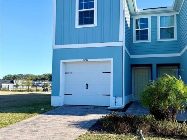 1188 PORT BLUE WAY , LADY LAKE, FL 32159