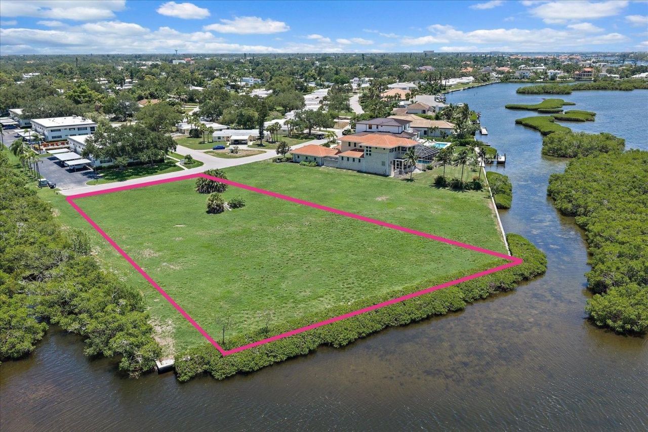 Tidewood Avenue, Sarasota, FL 34231 Photo