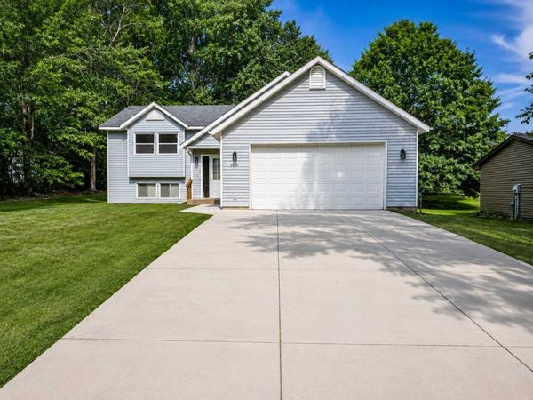 3454 Willow Court , White Bear Lake, MN 55110