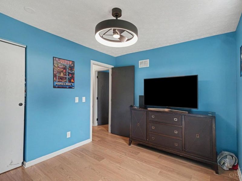 6576 E KNOLLWOOD Circle, Loveland, OH 45140 Photo 12