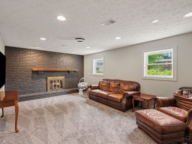 6576 E KNOLLWOOD Circle, Loveland, OH 45140 Photo 16