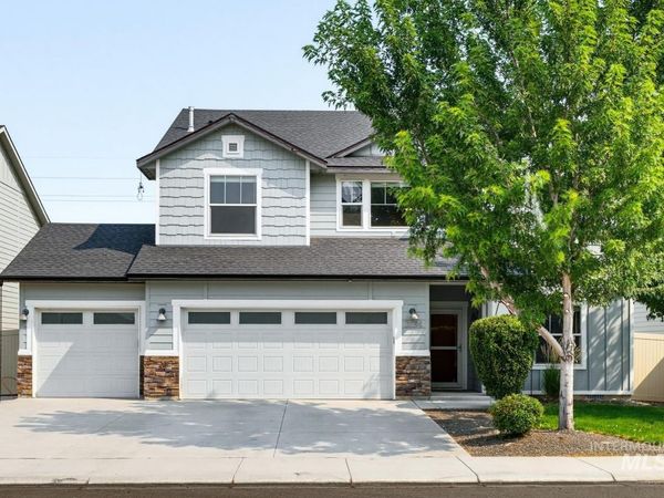 3794 W Peak Cloud Ct, Meridian, ID 83642