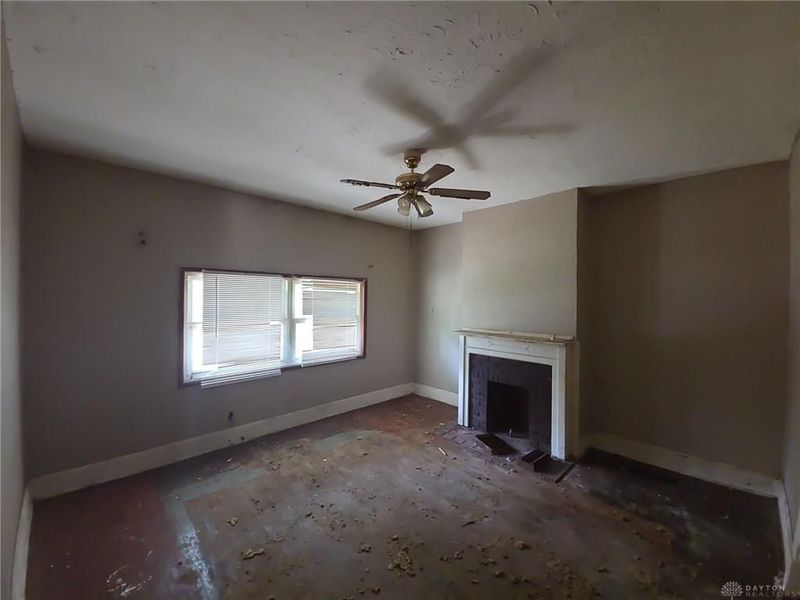 1027 W Riverview Avenue, Dayton, OH 45402 Photo 8