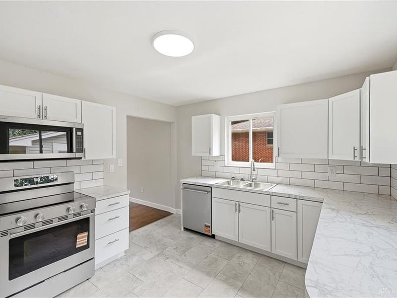 2783 South Boulevard, Kettering, OH 45419 Photo 8