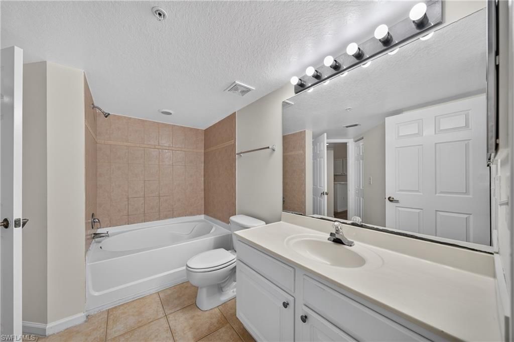 4122 Residence Dr , Unit 121, Fort Myers, FL 33901 Photo