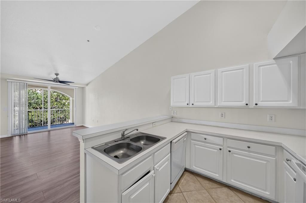 4122 Residence Dr , Unit 121, Fort Myers, FL 33901 Photo