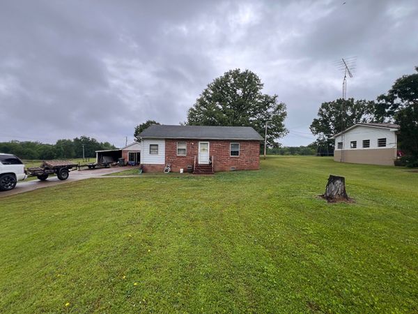 168 Pafford St , Big Sandy, TN 38221