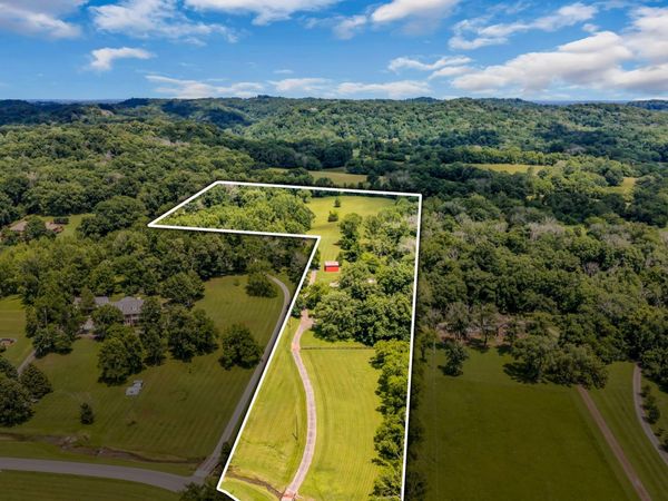 1204 Madison Creek Rd , Goodlettsville, TN 37072