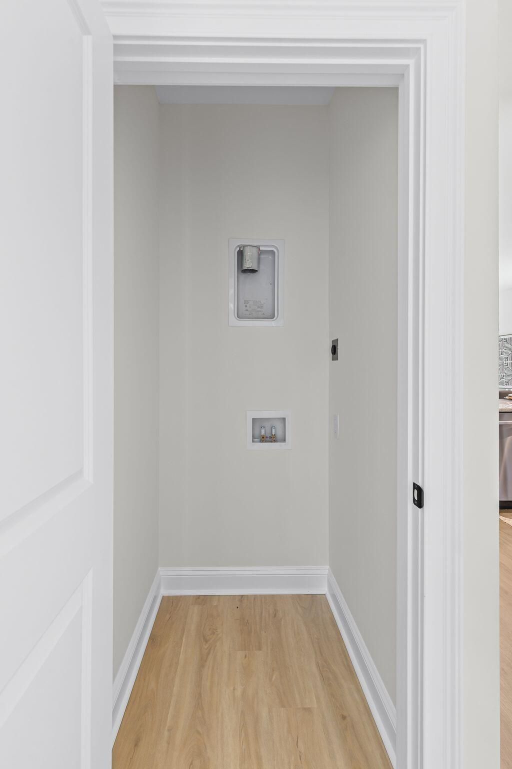 2015 Hampton Avenue Photo 12