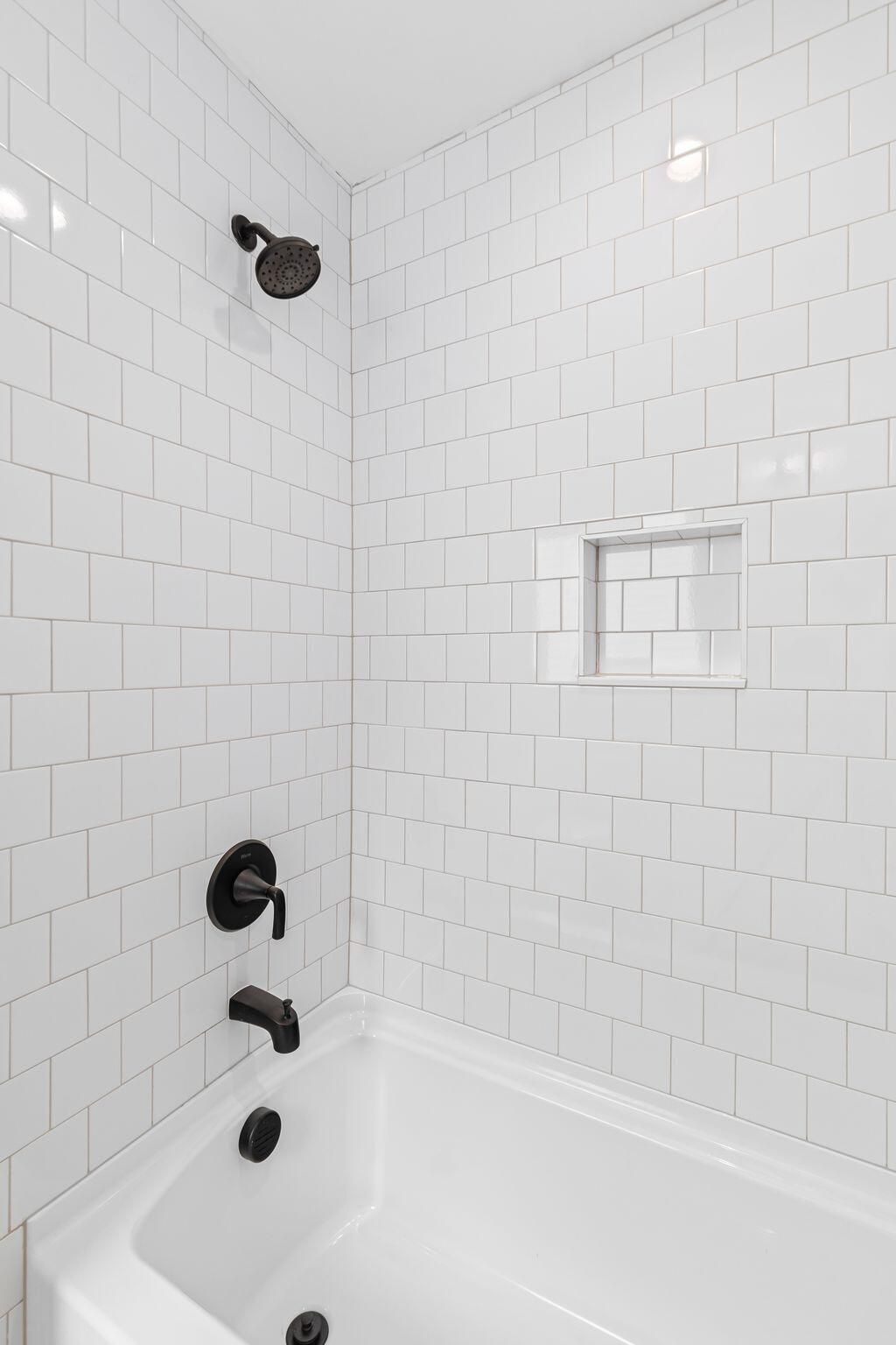 2015 Hampton Avenue Photo 21
