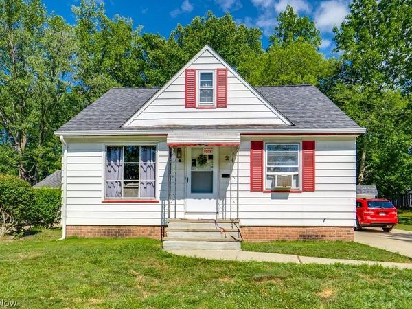 24 Dewhurst Avenue , Bedford, OH 44146