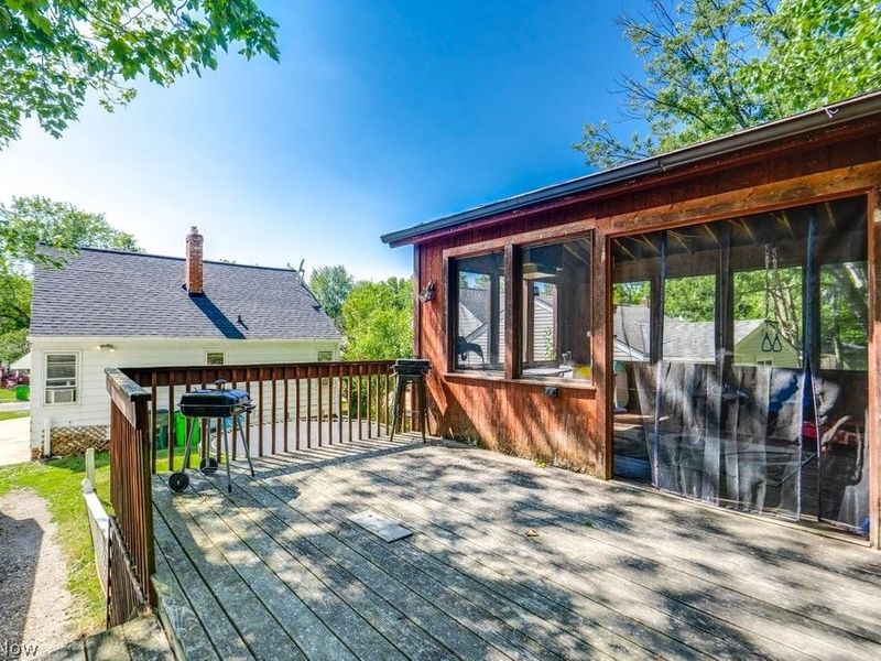 24 Dewhurst Avenue, Bedford, OH 44146 Photo 18