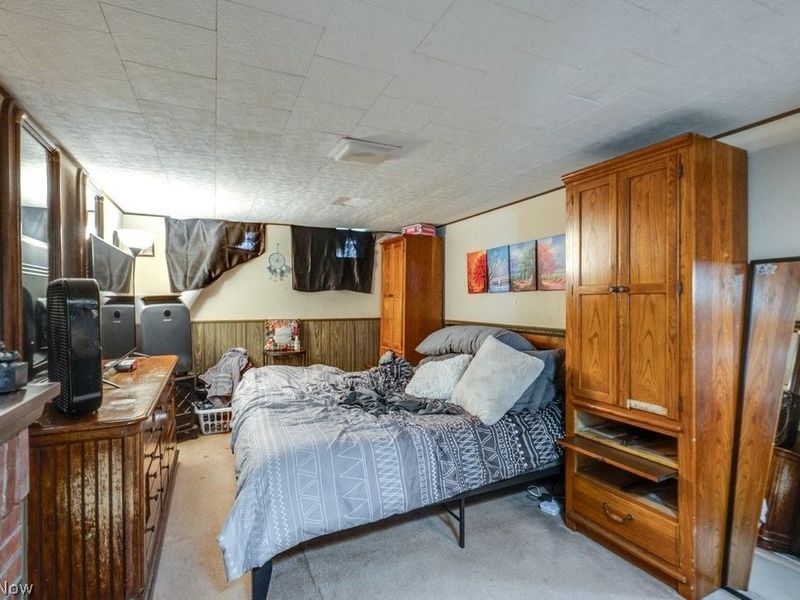 24 Dewhurst Avenue, Bedford, OH 44146 Photo 9