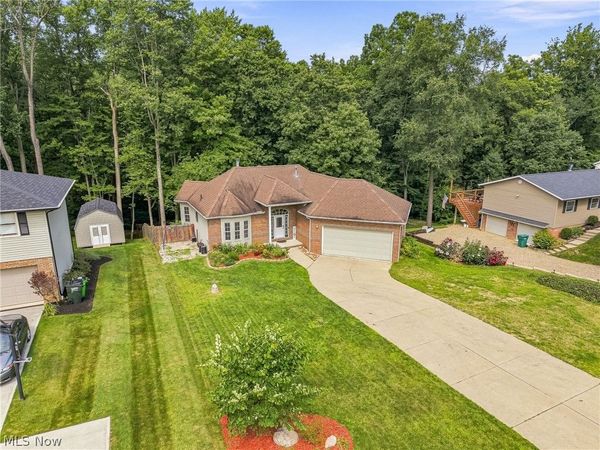 7361 Stonehill Avenue NW, Canal Fulton, OH 44614