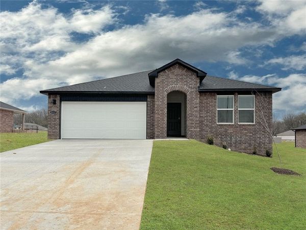 543 Oklahoma Street , Farmington, AR 72730