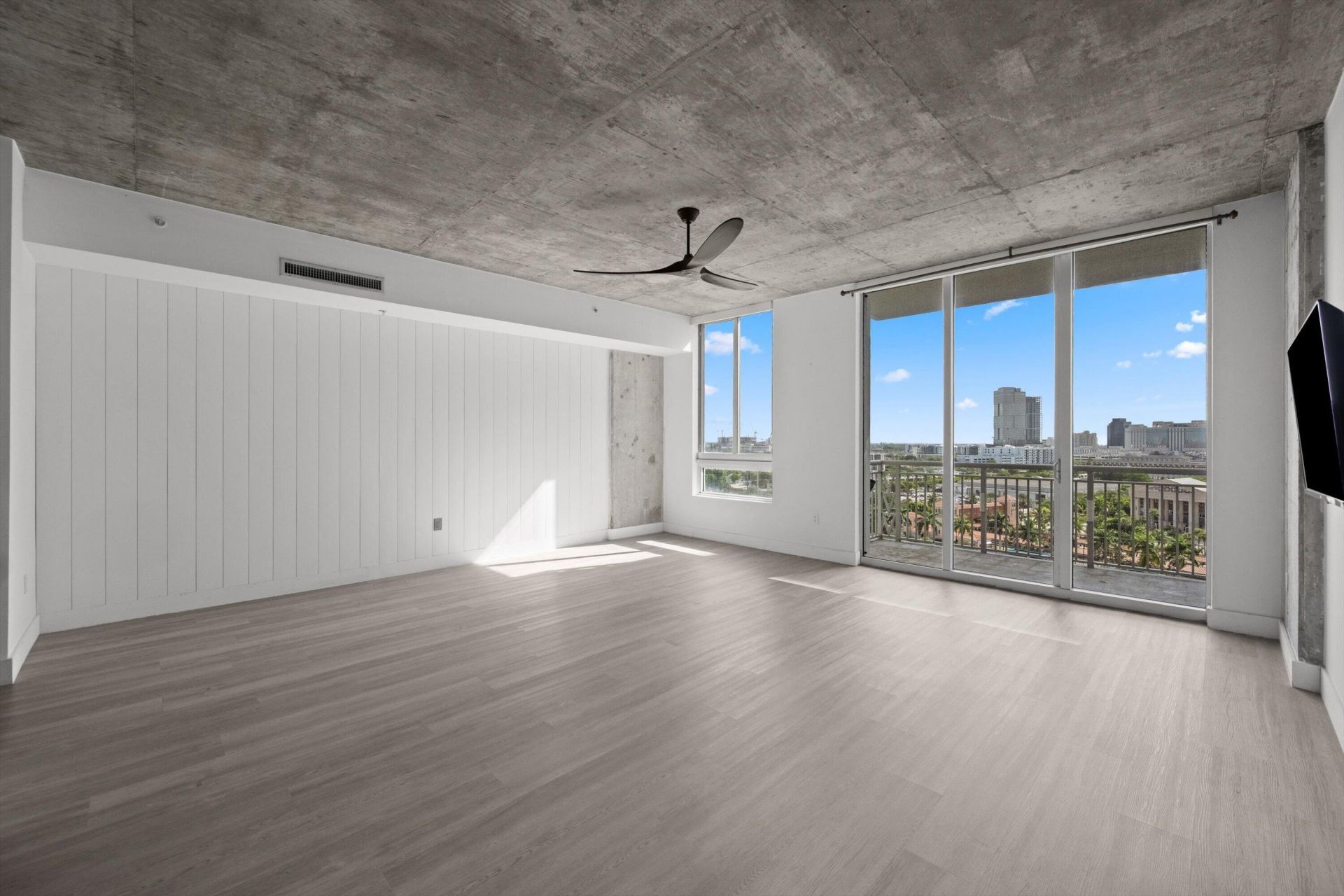 300 S Australian Avenue, Unit 1103, West Palm Beach, FL 33401 Photo