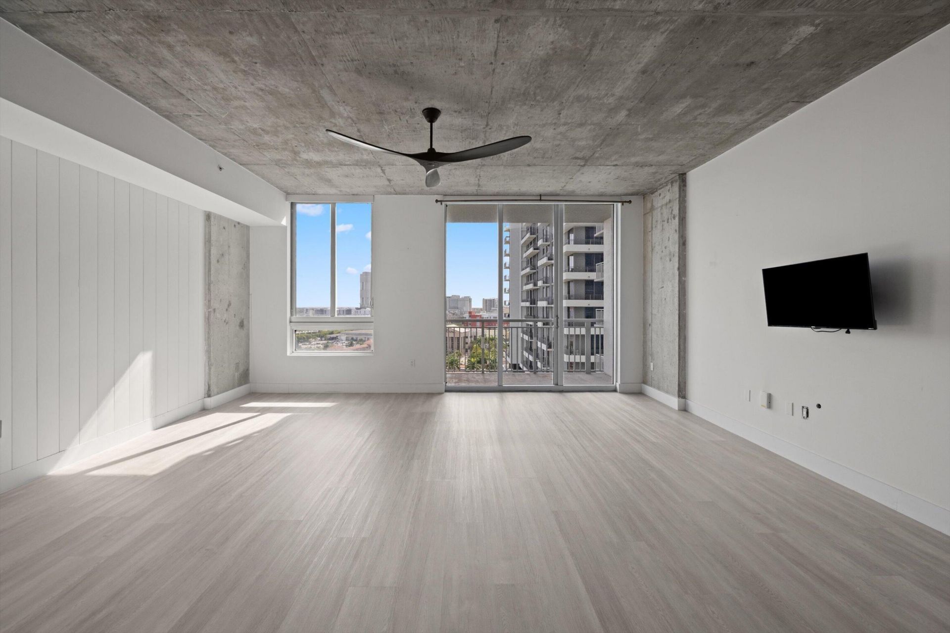 300 S Australian Avenue, Unit 1103, West Palm Beach, FL 33401 Photo