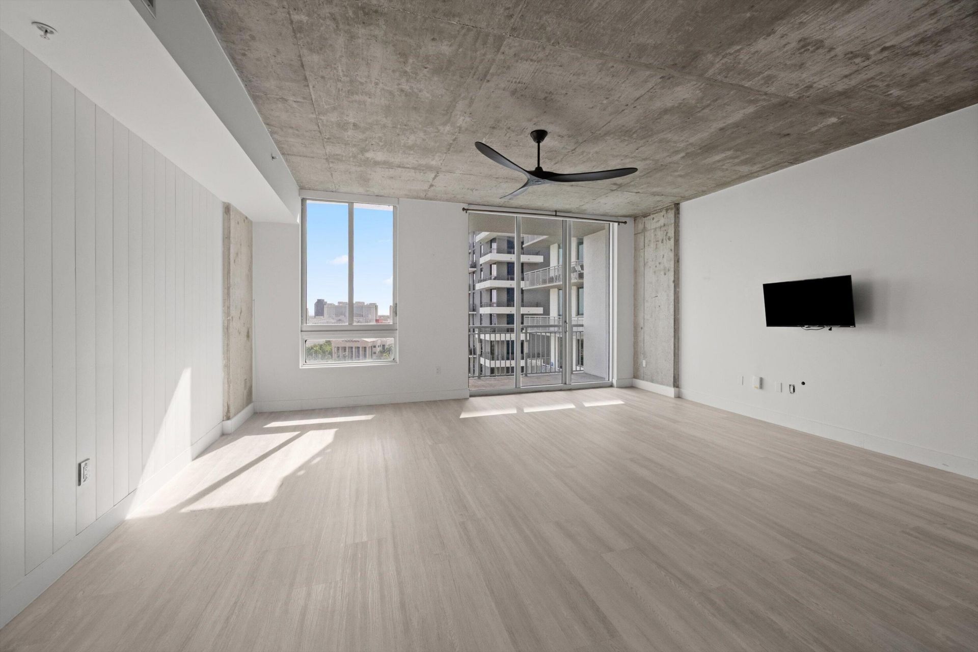 300 S Australian Avenue, Unit 1103, West Palm Beach, FL 33401 Photo