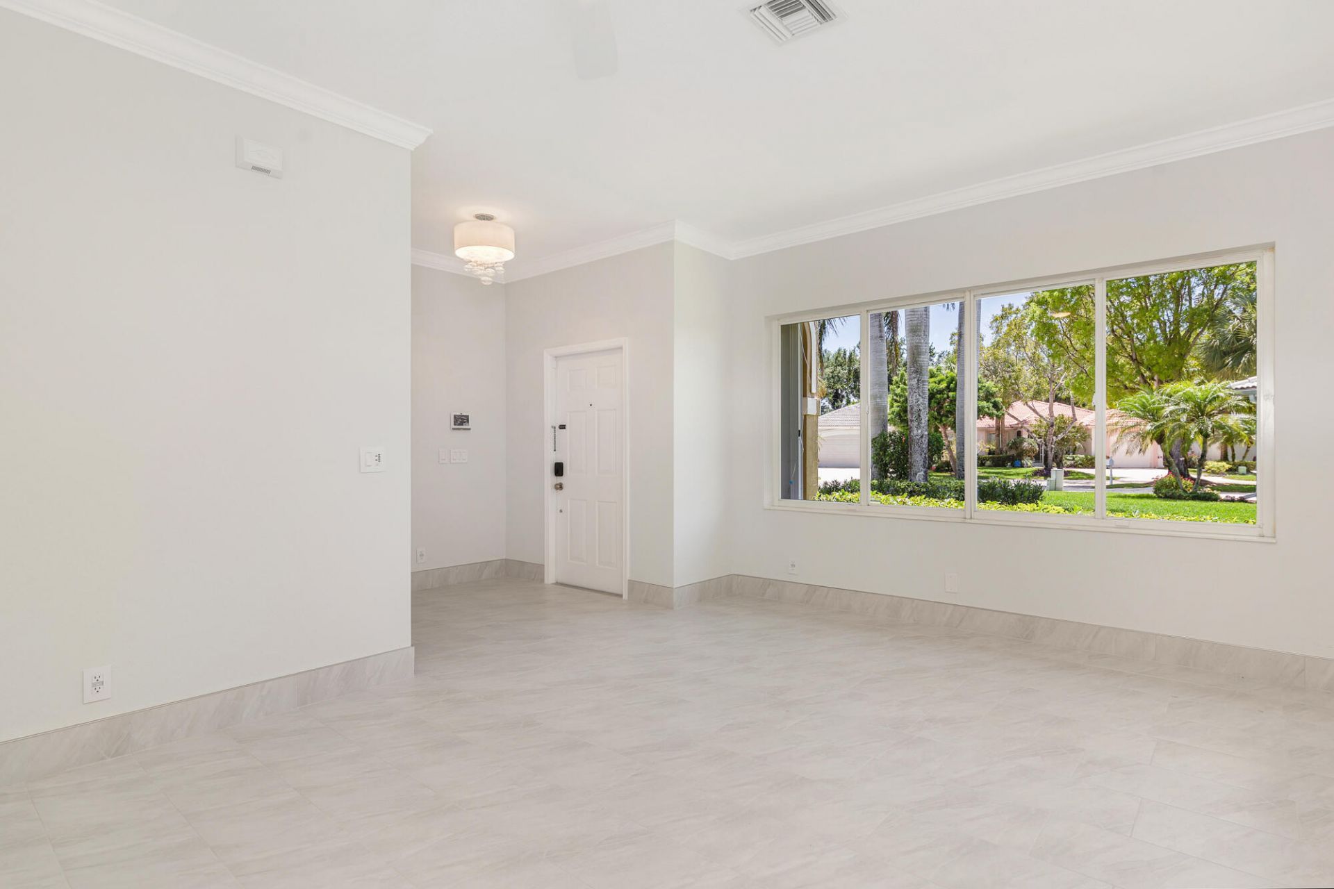 9119 Bay Point Circle, West Palm Beach, FL 33411 Photo