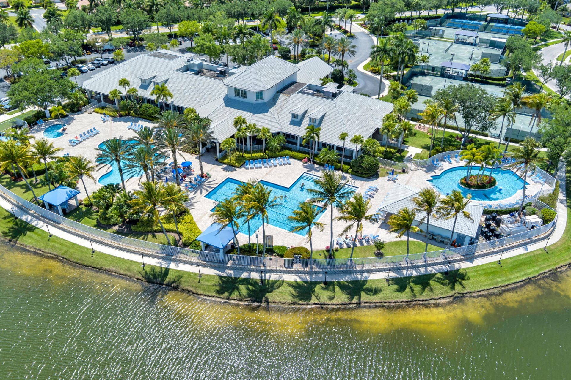 9119 Bay Point Circle, West Palm Beach, FL 33411 Photo