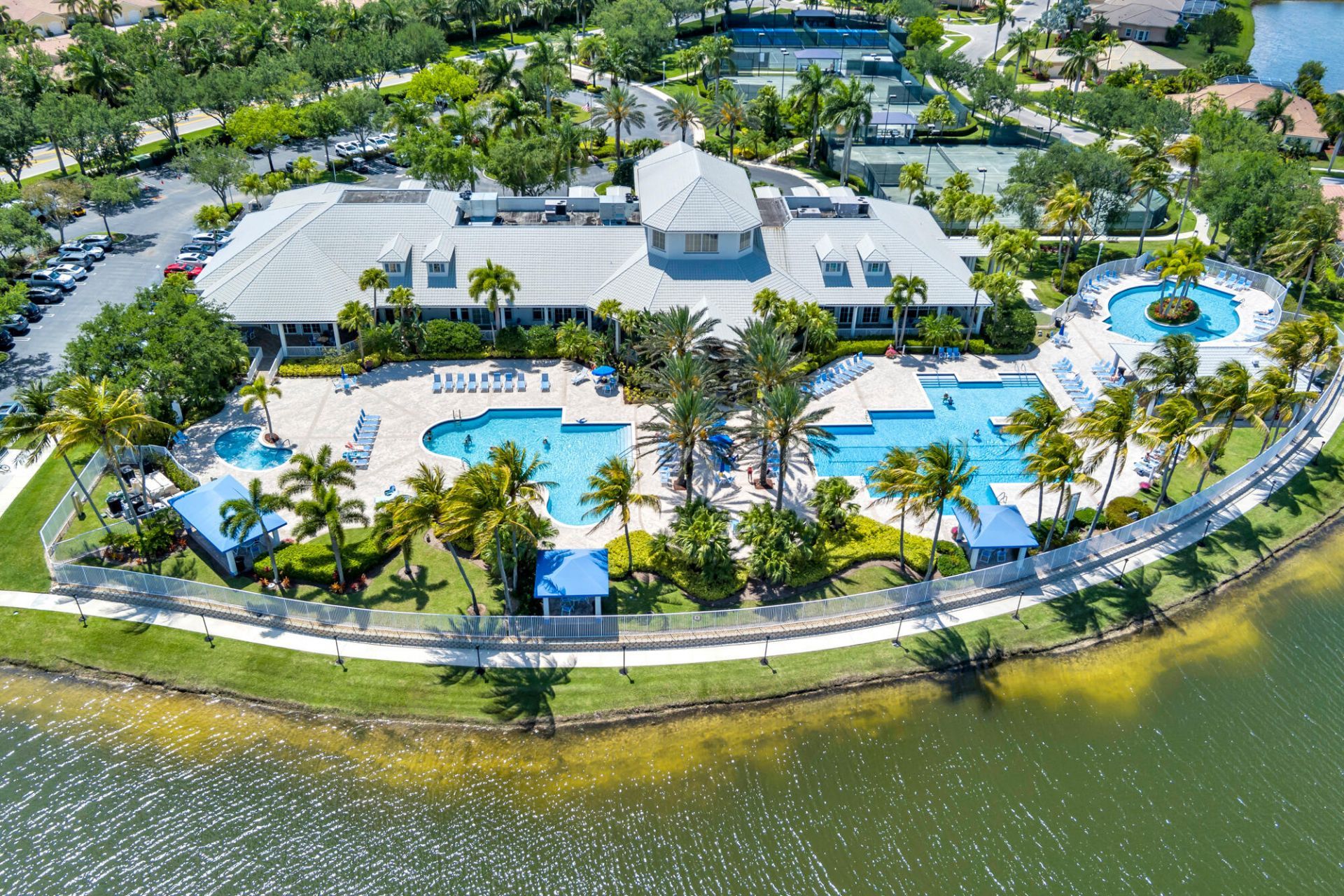 9119 Bay Point Circle, West Palm Beach, FL 33411 Photo
