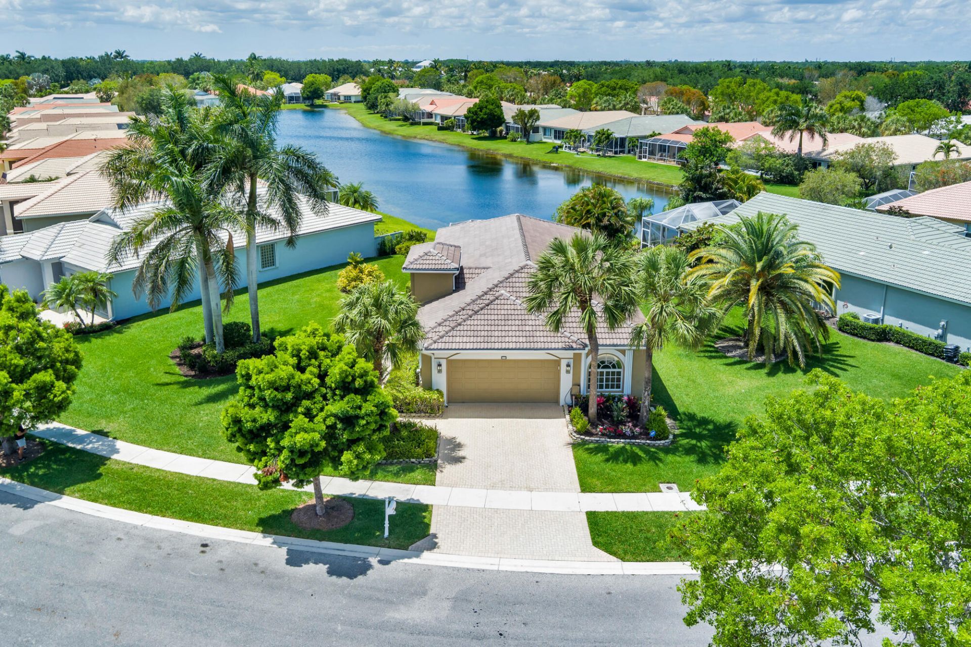 9119 Bay Point Circle, West Palm Beach, FL 33411 Photo